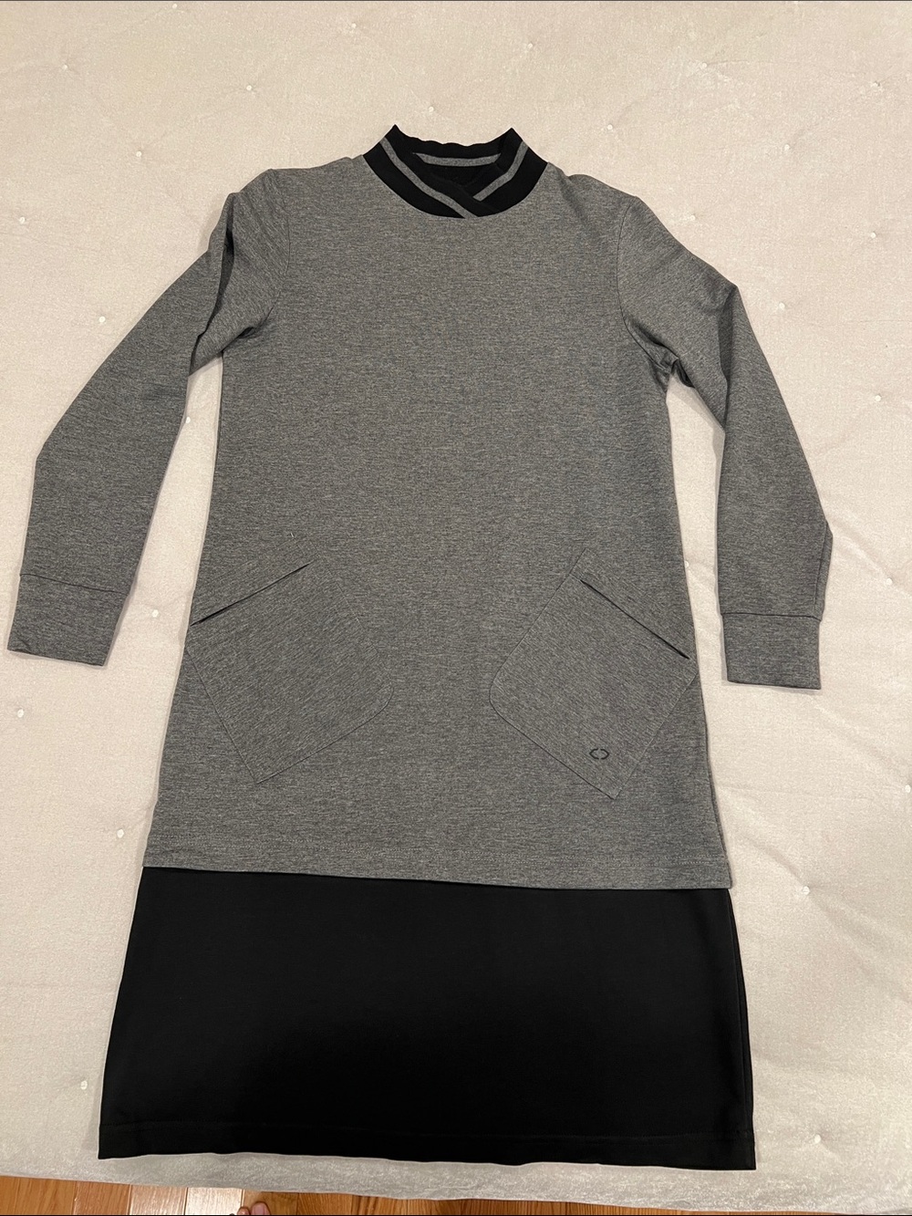 Women's Long Sleeve Two-Tone Grey and Black Knit Dress